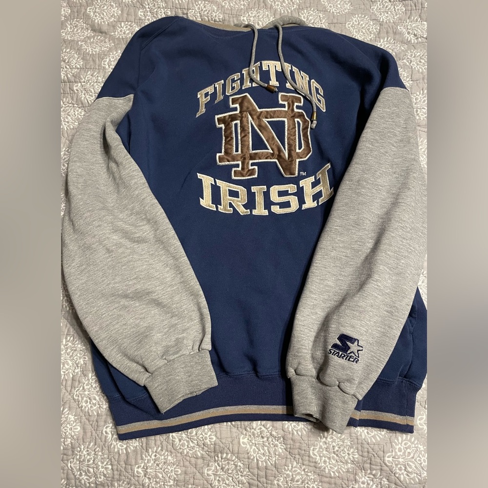 Vintage 90’s University of Notre Dame Fighting Irish Hoodie Size L by Starter